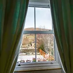 3 Mountain View
